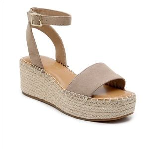 KELLY&KATIE Faydrena Espadrille Wedge Sandal in Taupe Size 9